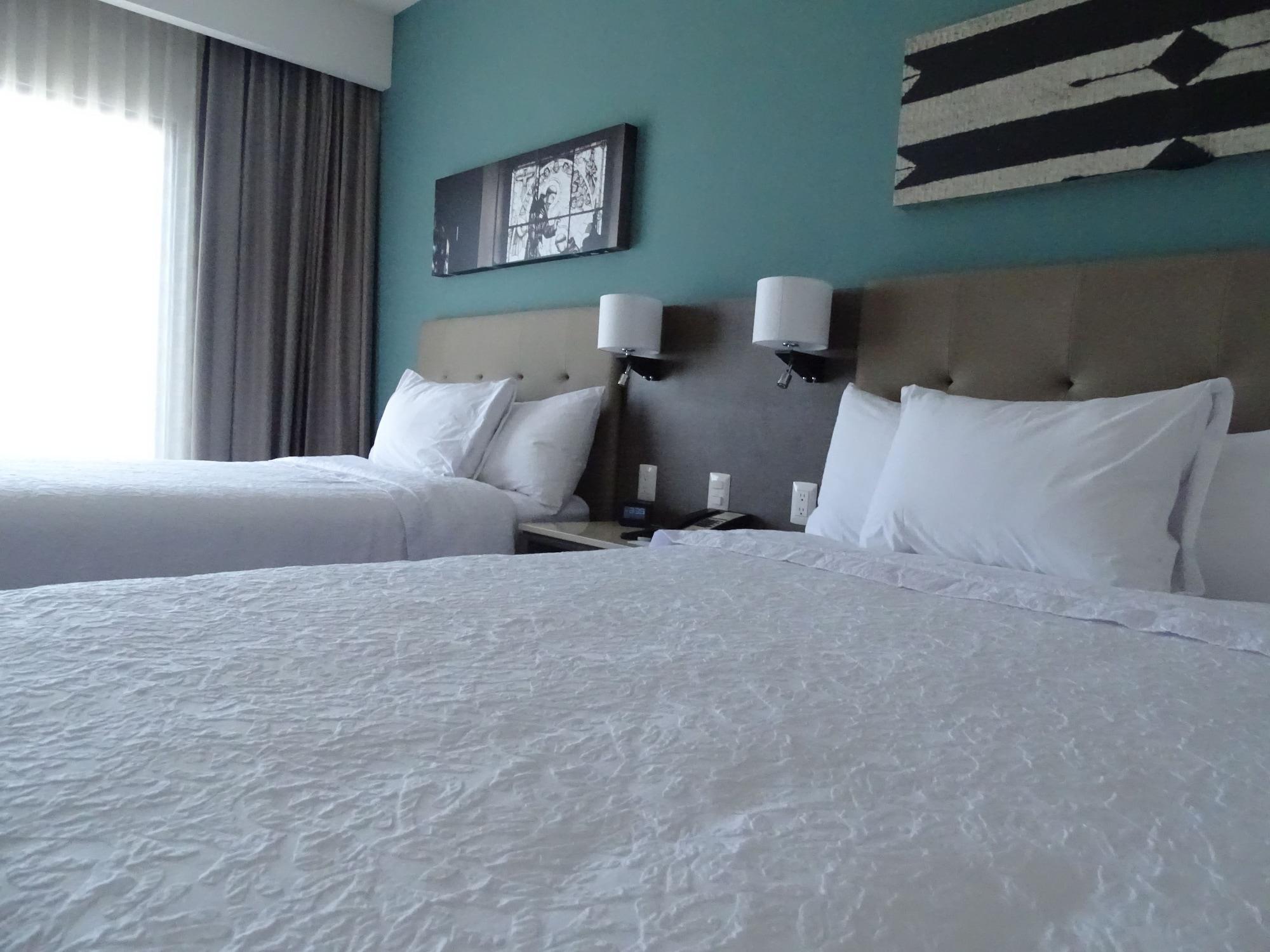 סלאיה Hampton Inn By Hilton Celaya מראה חיצוני תמונה