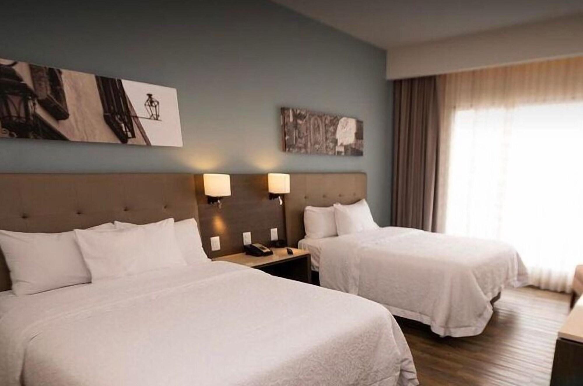 סלאיה Hampton Inn By Hilton Celaya מראה חיצוני תמונה