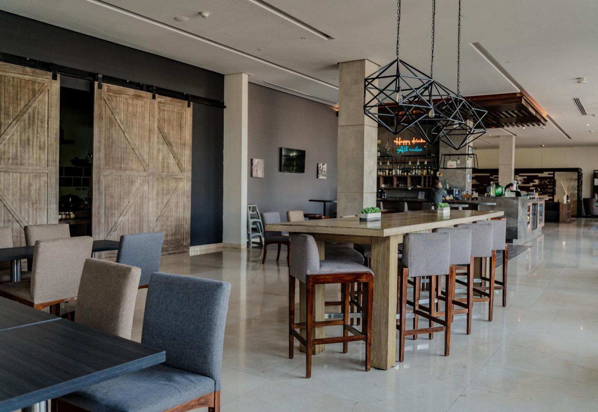 סלאיה Hampton Inn By Hilton Celaya מראה חיצוני תמונה