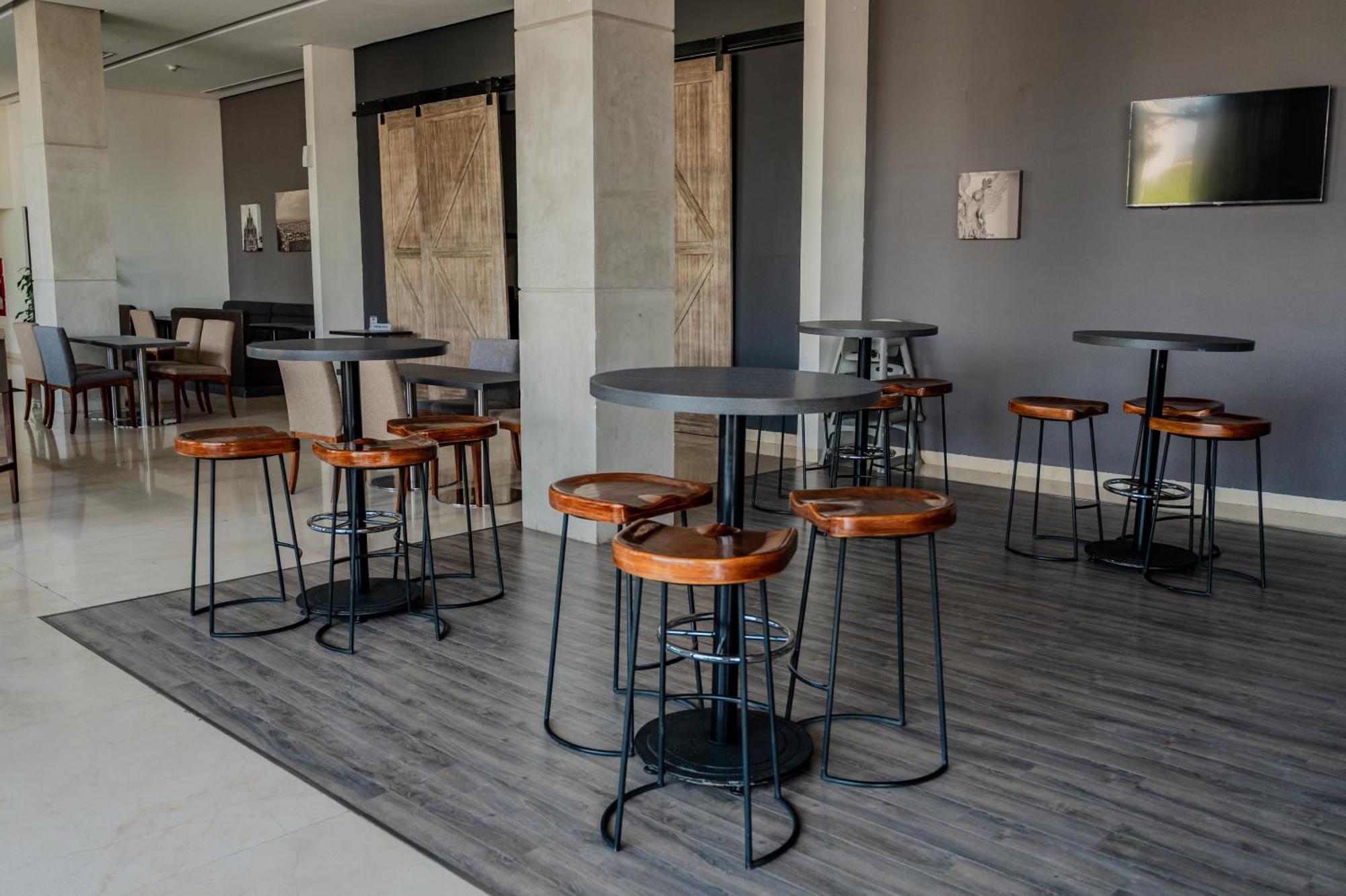 סלאיה Hampton Inn By Hilton Celaya מראה חיצוני תמונה